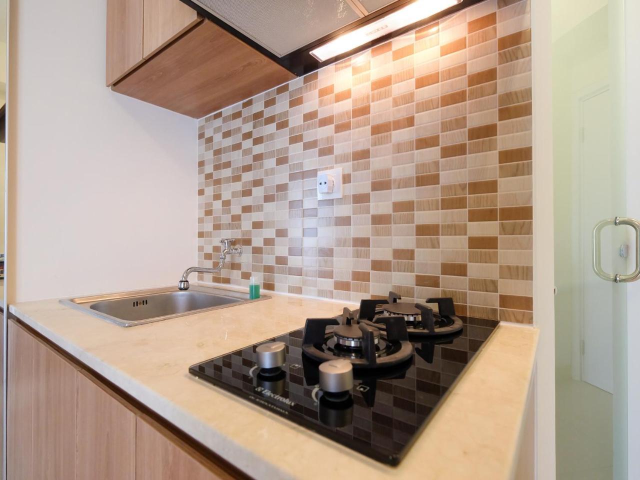 Modern Studio At Green Pramuka City Apartment Near To Shopping Center By Travelio Jakarta Exterior photo